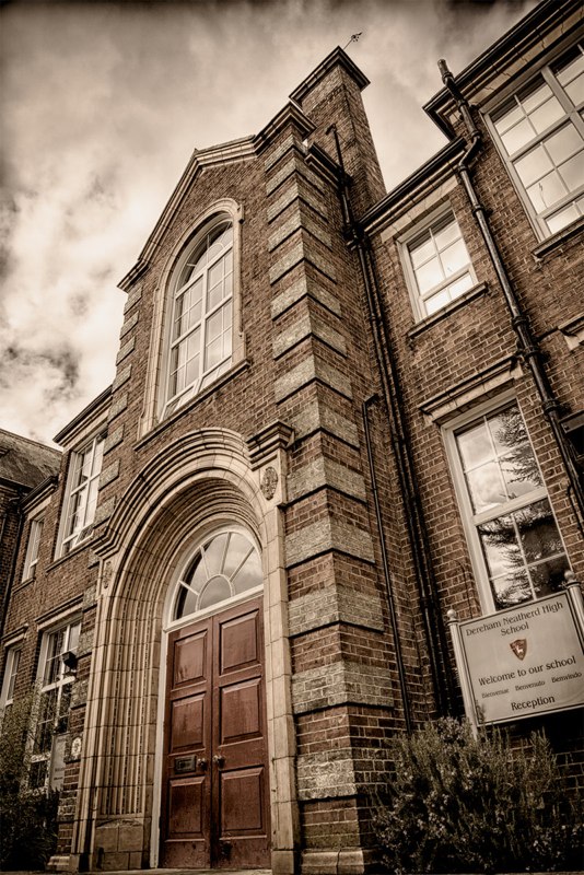  Tom Bradley - Apocalyptic Times 