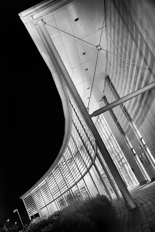  Tom Bradley - Shadows 