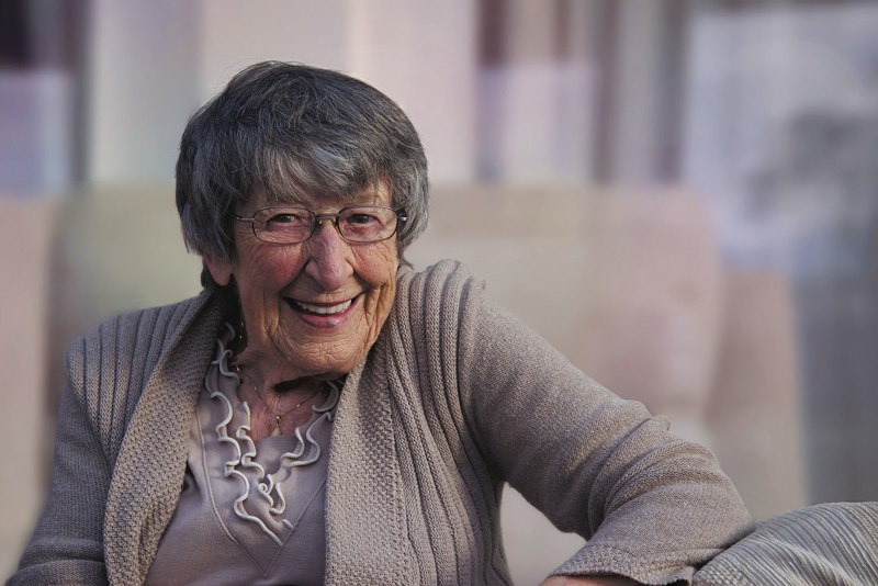  Tom Bradley - Many years of happiness 