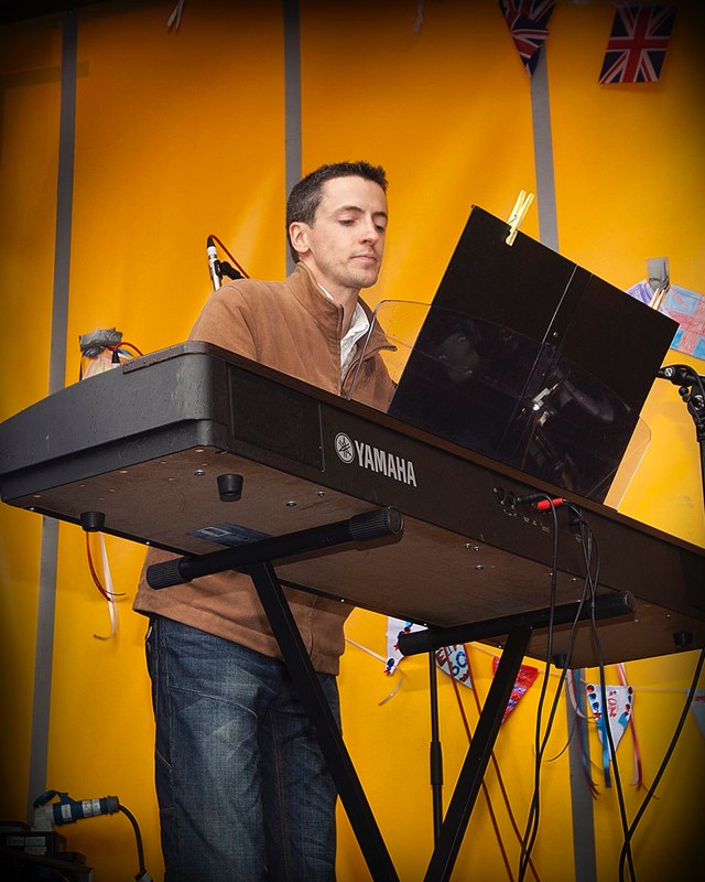  Play it again Sam - Gordon Olley 