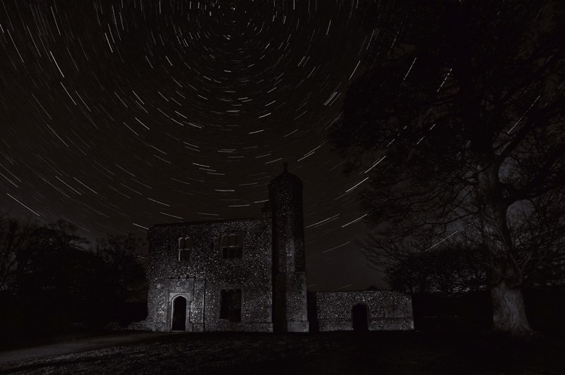  Baconsthorpe Castle - S Hall 