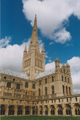  Fred Chapman - Norwich Cathedral 